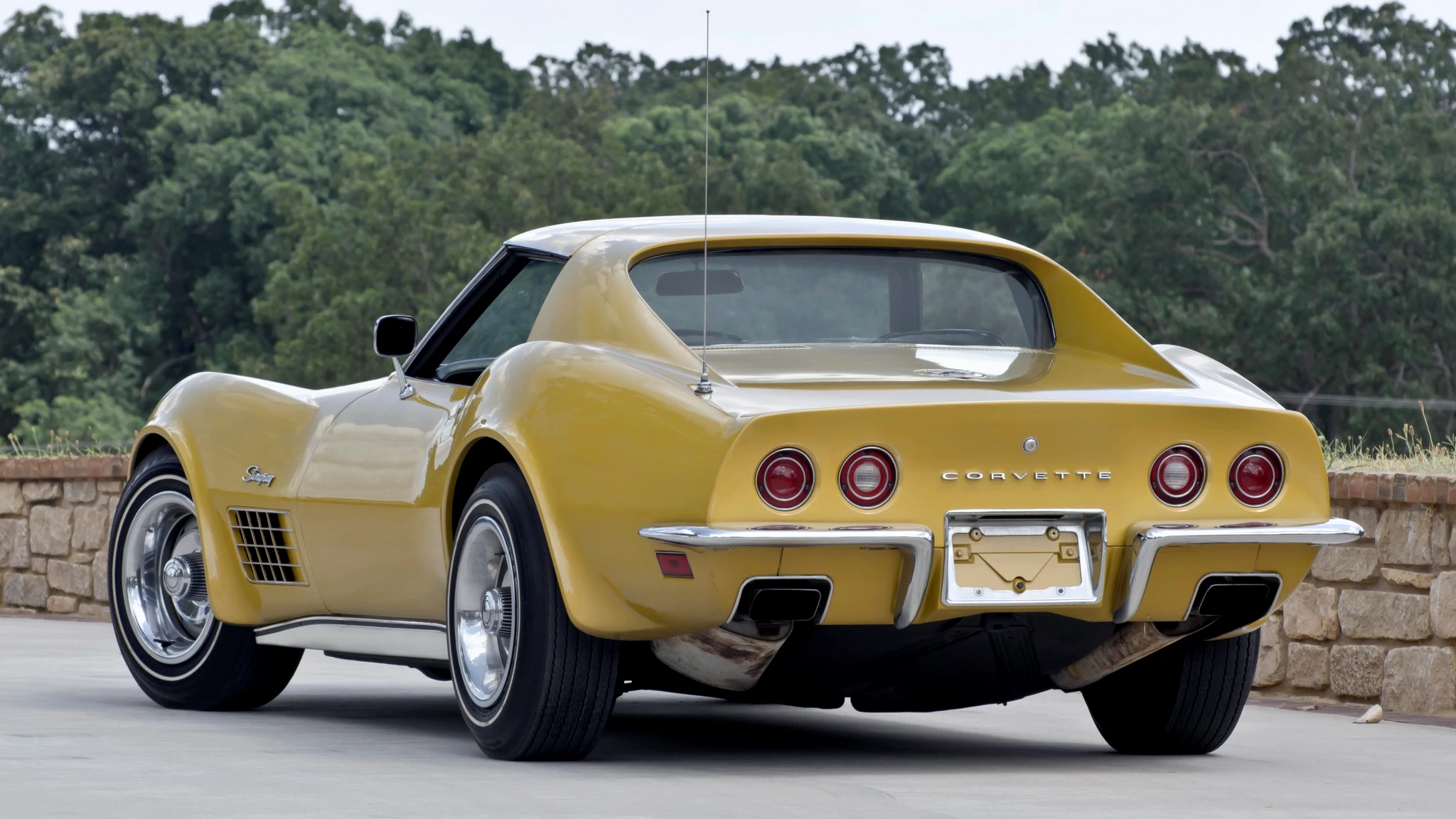 Click to Enlarge-Esc to Close Corvette Generations/C3/C3 1970 Yellow.webp